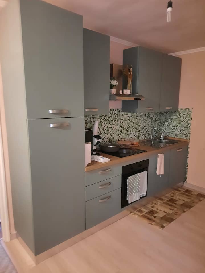 La Casa è Situata Al Centro Storico Del Borgo. - Villaggio Mancuso