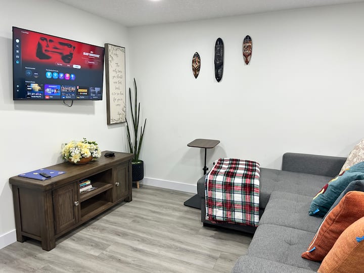 Home In Edmonton - Spruce Grove