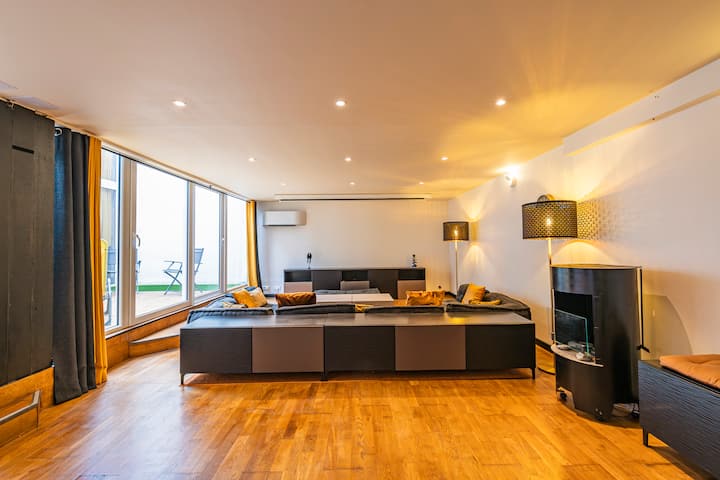 Loft, Parking Gratuit, Champagne Offert - Reims