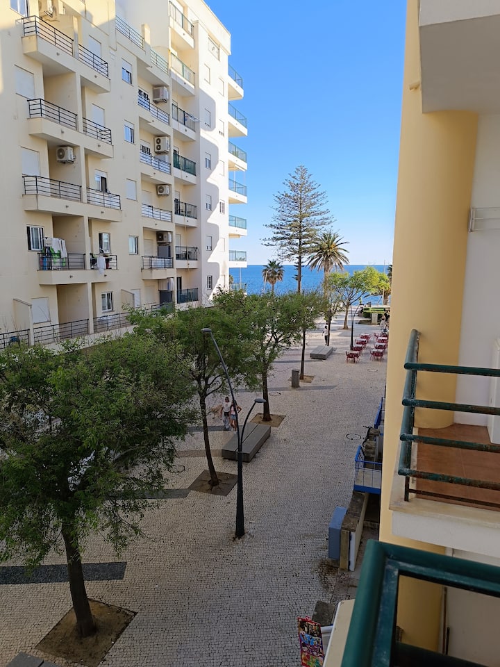 Fantástico Apartamento De Praia (100 Metros) - Armação de Pêra
