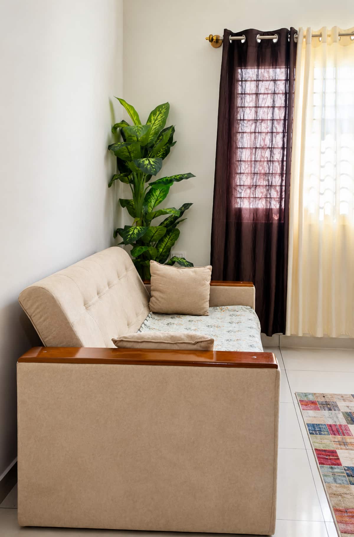 Living room image 3