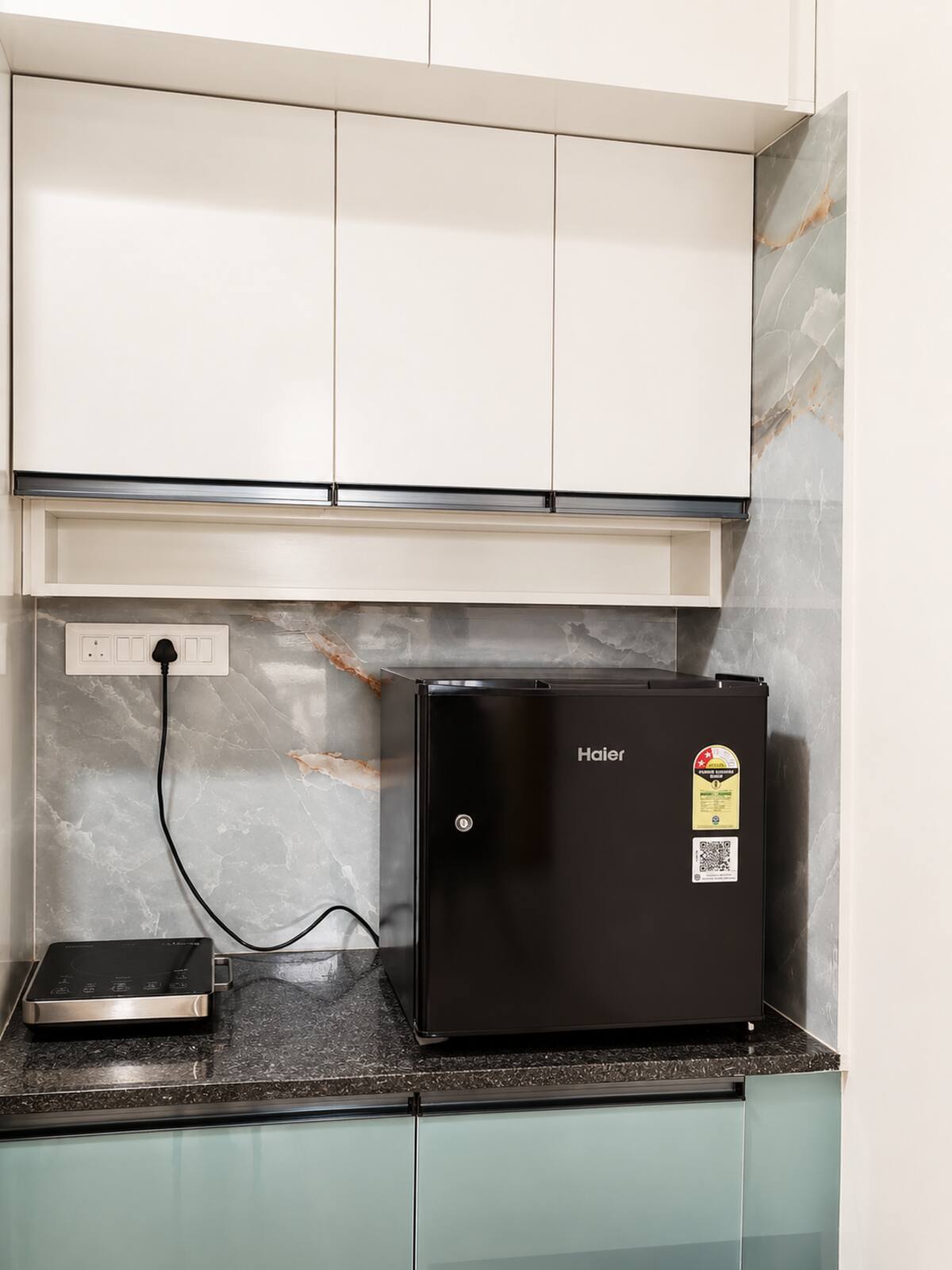 Kitchenette image 1