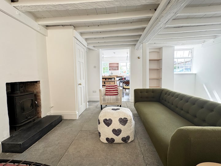 Stylish Bruton Cottage With Countryside Views - Bruton