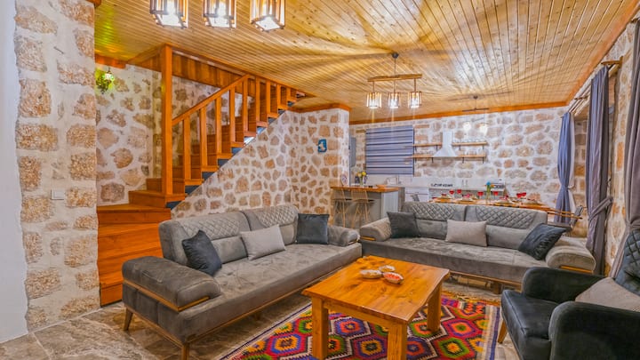 Kaş Günlük Kiralık Villa 
            Serendi̇pi̇ty - Turquie