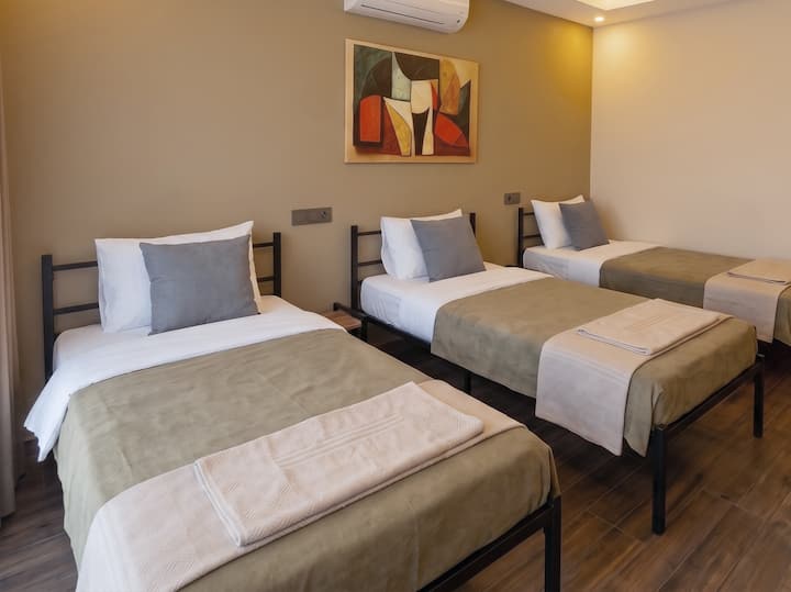 Comfortable Triple Room In The Center - Cozy - Antalya