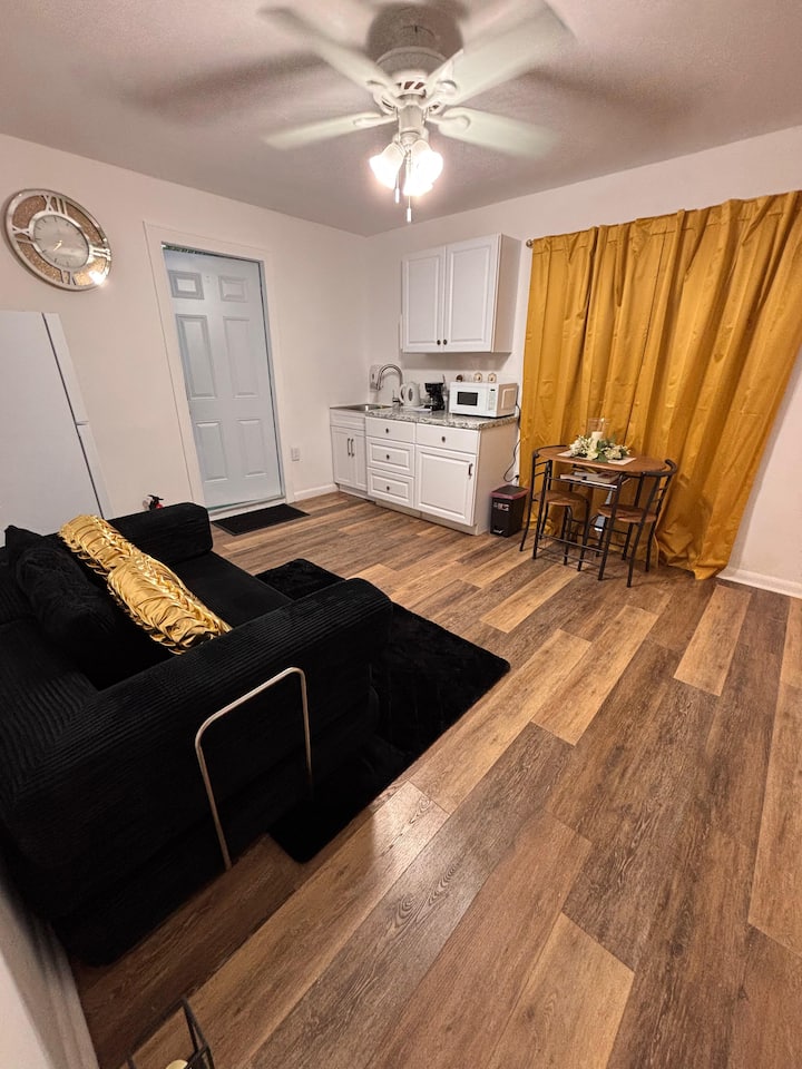 Estudio Brisas De La Marina Black Point - Cutler Bay, FL