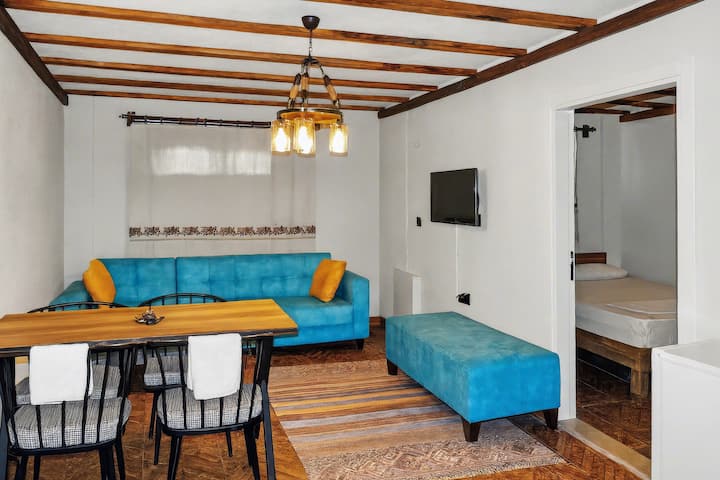 Tas Konak Erdek - 1+1 Bahce Kat - Erdek