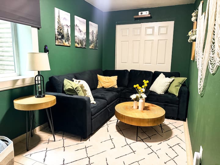 Cozy Denver Basecamp W/ Theater Room Near Rino - Denver