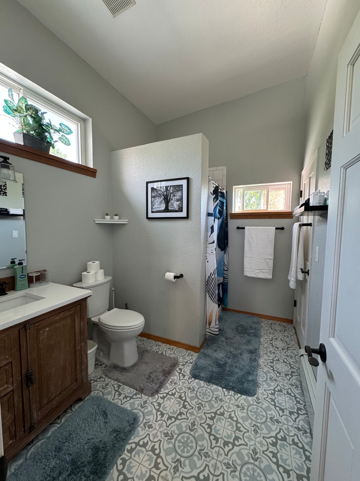 Bathroom at the Home Gym Retreat