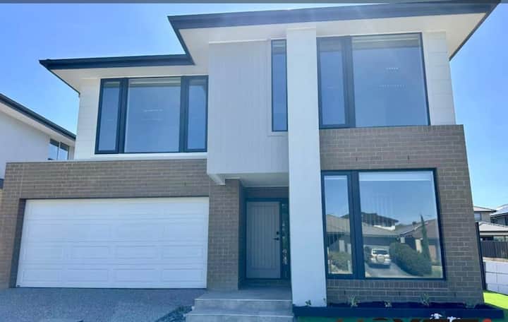 Elegant  Modern Couples Haven With Espresso Bar. - Clyde North