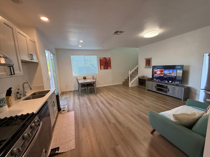 5 Br Chino Home 2 Kitchens 3 Baths Sleeps 10 - 奇諾崗