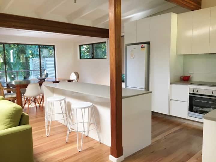 Amaroo- Come And Relax - Mullumbimby