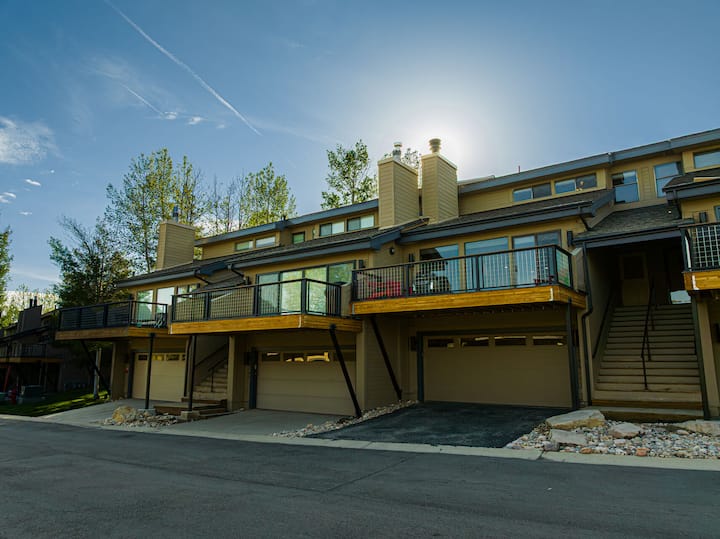 Mountain-view Park City Retreat - Park City, UT