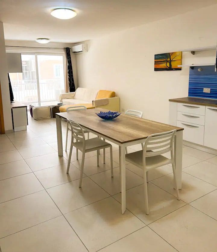 Stylish 2br · 2bath · 100m To Sea | Qawra - Malta