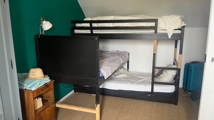 Chambre /Dortoir. Proche Gr 34, Plage Et Commerces - Saint-Lunaire