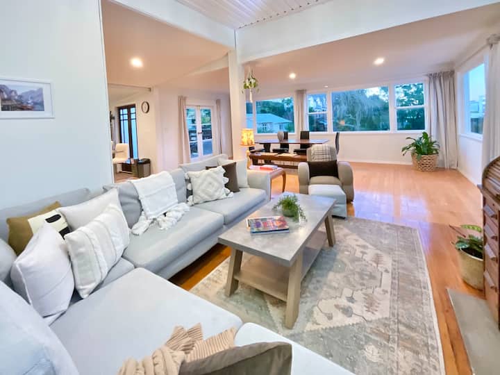 Heritage Heart, City Smart - 4br Villa Great Views - Tauranga