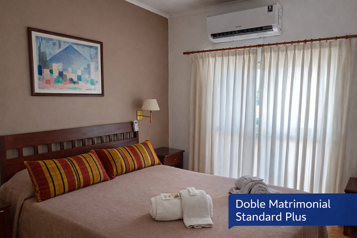 Double room with AC and bath