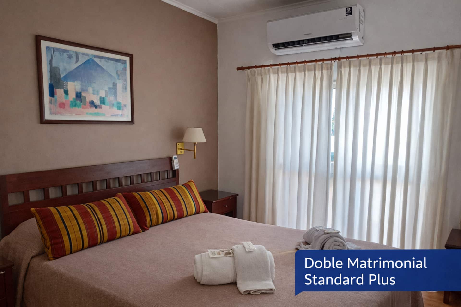 Double room with AC and bath