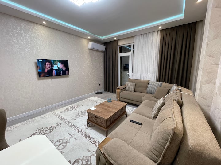 28 May Metro, Port Baku Ve Crescent Mall Yakınlığı - Bakú