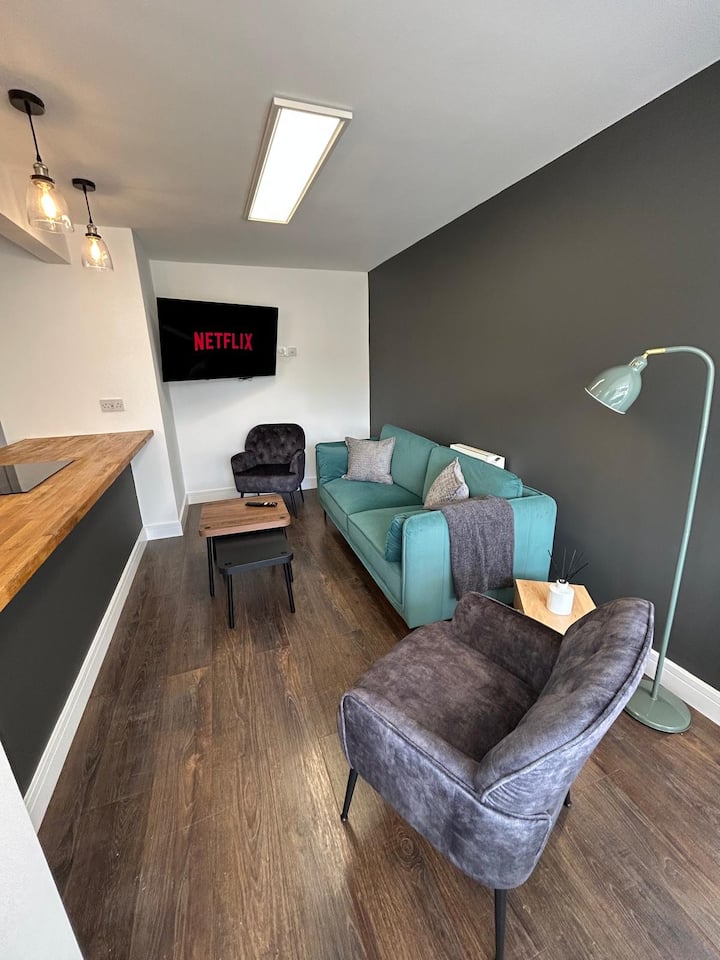 4br Spacious Home | Garden & Parking | Long Term - St Albans