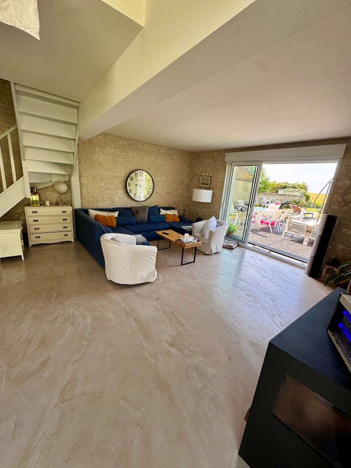 Longère En Pierre Avec Piscine - Loiret