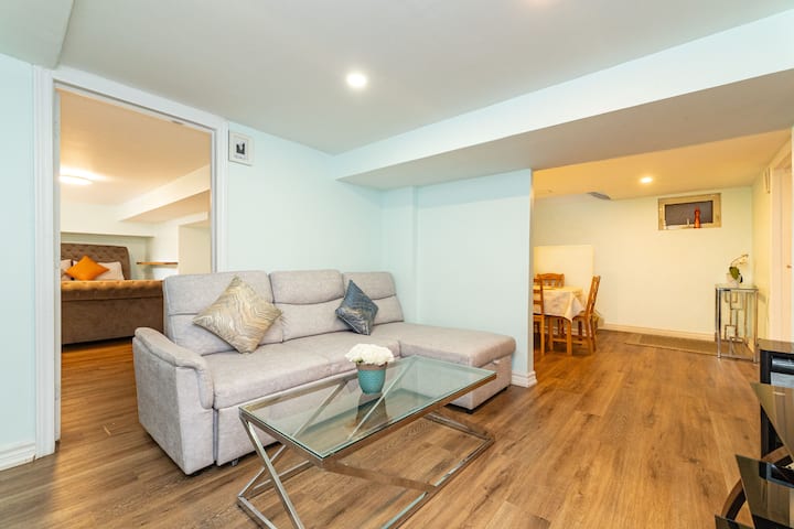 Rh Two Cozy Basement Bedrooms Close To Go-train - Vaughan