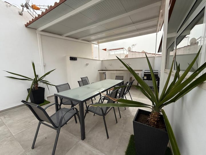 Huelin Beach House: Solárium A 200 M Del Mar - Málaga