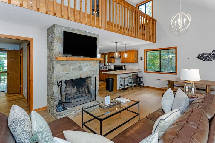 Canopy & Cove: 
A Treetop Retreat In Lake Lure - Lake Lure, NC