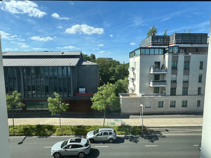 Le 249 - Issy-les-Moulineaux