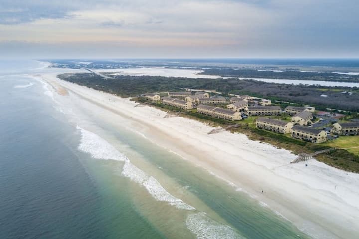 Summerhouse 228:  Ocean View-beach, Pools & Tennis - Crescent Beach, FL