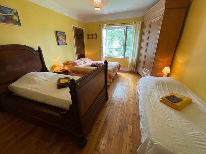 Chambre Noyer Ferme De La Houlotte - Bayeux