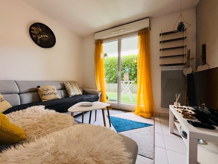 Cozy T2 Avec Terrasse Privée | Thyez - Taninges