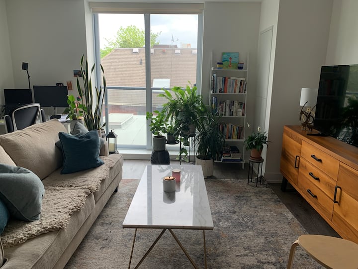 Clean, Fresh, Modern Living Next To Rideau Cottage - 오타와