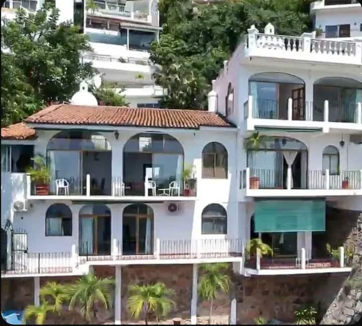 Hermosa Casa En Conchas Chinas - Puerto Vallarta