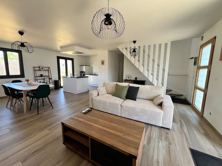 La Maison Du Pin, à 300 M De La Mer Et Des Cabines - Gouville-sur-Mer