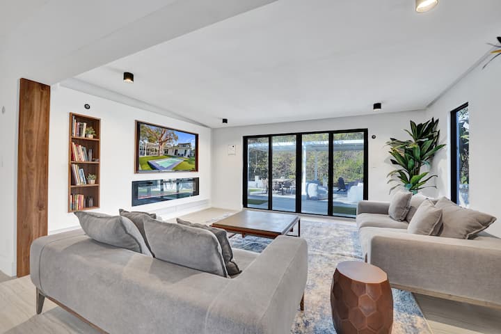 Designer Canal Home 4br/4ba • Pool & Cold Plunge - Hollywood, FL