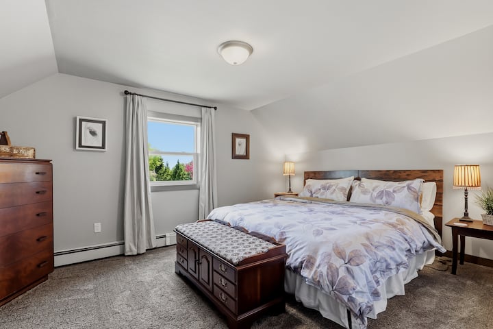 King Bed - Second Level