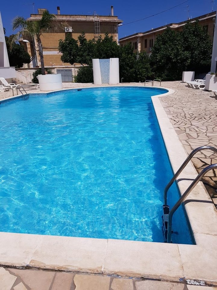 Salento Vacanze Ad Ostuni In Residence Con Piscina - Apulia