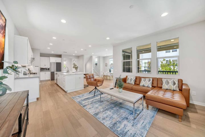 The Hidden Gem On Hideaway Loop #42594 - Mission Viejo, CA