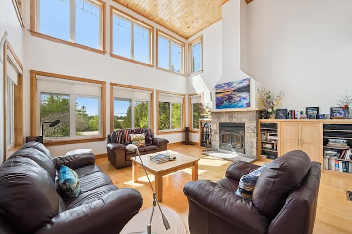Topaz Beach Cottage | Ac | Waterview - Sauble Beach