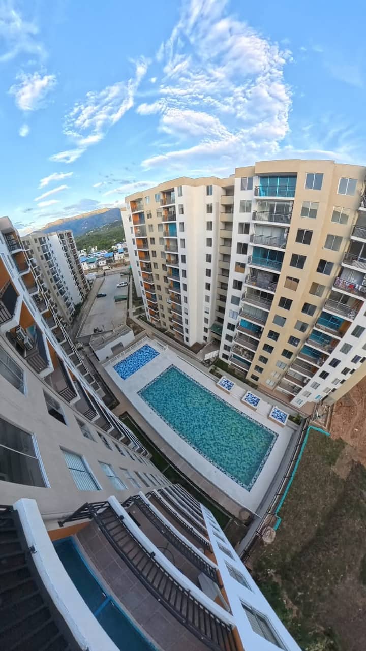 Lujoso Apartamento Piscina Dia De Jacuzzi Y Sauna - Melgar