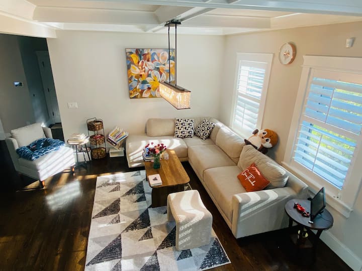 Charming Family Retreat In Wellesley Near Boston - Wellesley, MA
