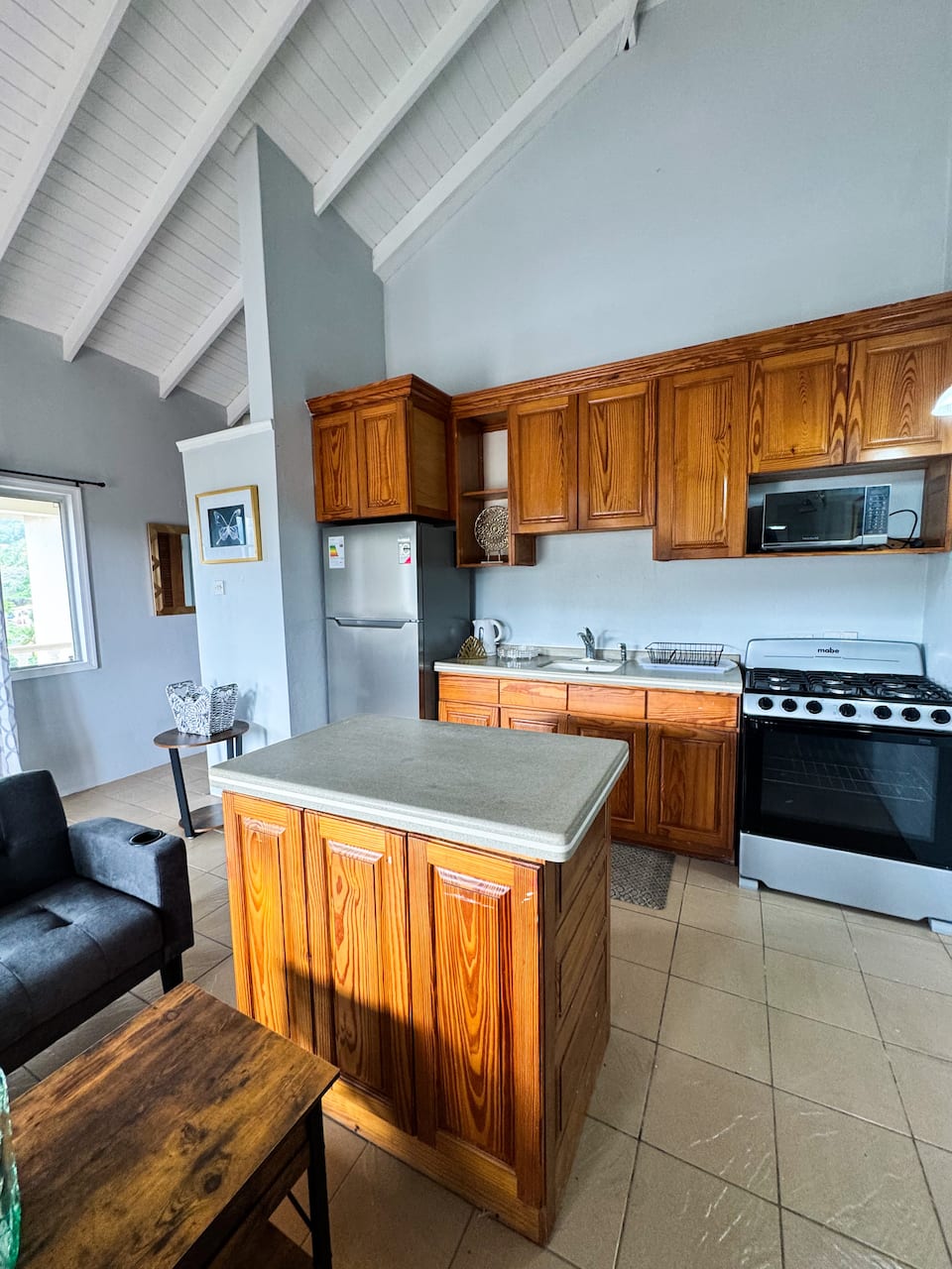 Kitchen in a Plumrose apartment
