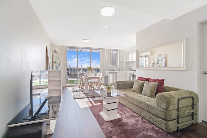 Modern 2br Apt | Parking | Easy Cbd Access - Carlton