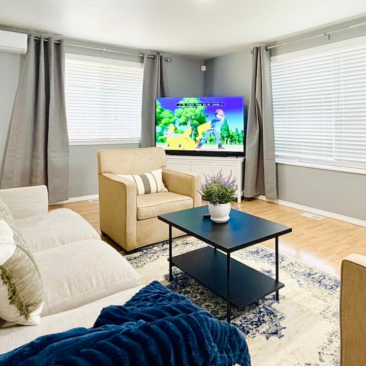 *Charming Rambler In Central Location* - Kent, WA