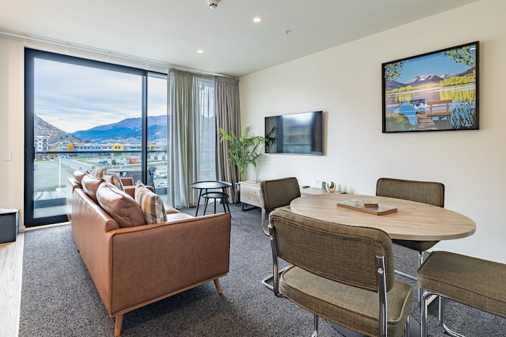 Two Bedroom Apartment With Mountain View - Arrowtown