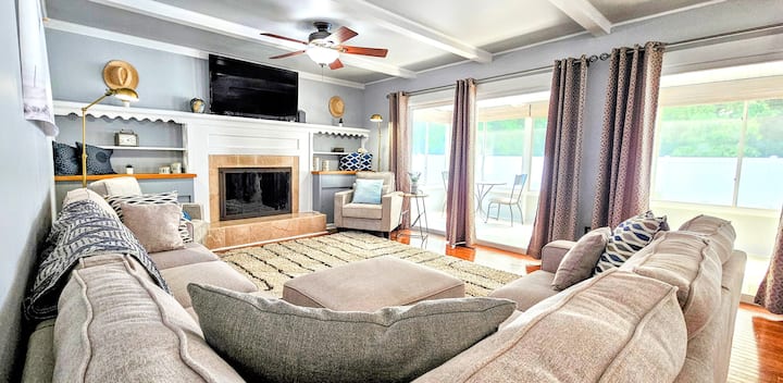 Private Oasis Pool Close To Downtown Grand Rapids - Grand Rapids, MI