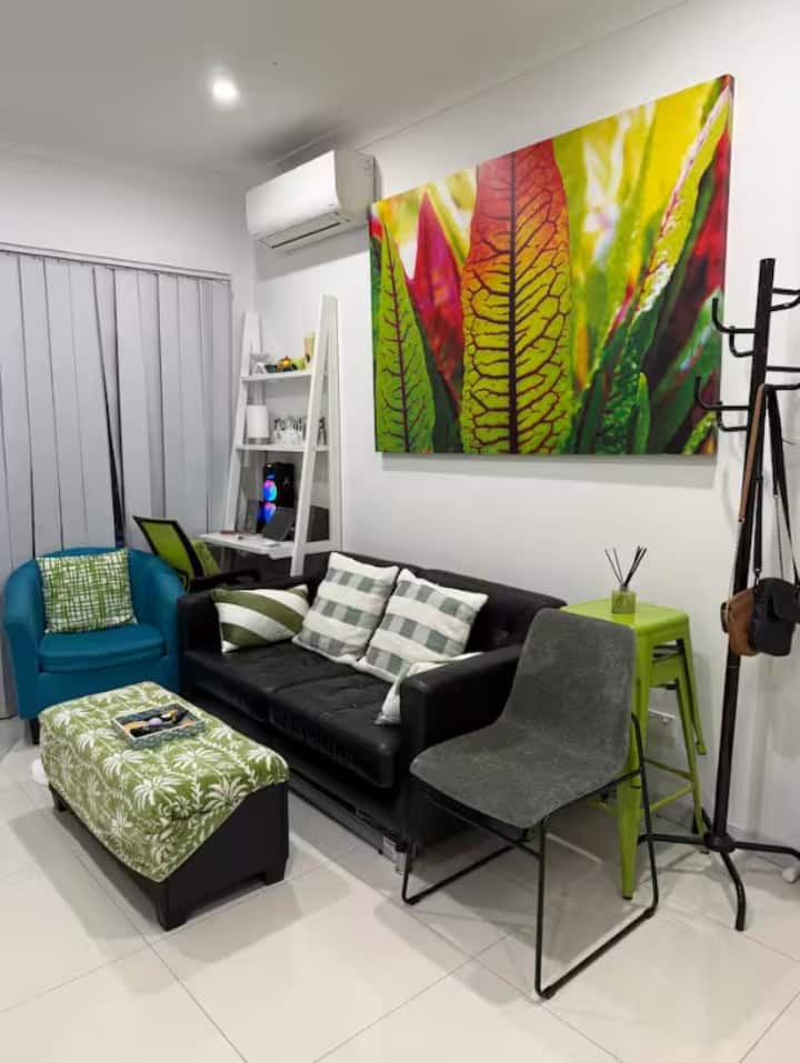 Cozy 2br Stay | Free Parking | Near Station & Ecq - Blacktown