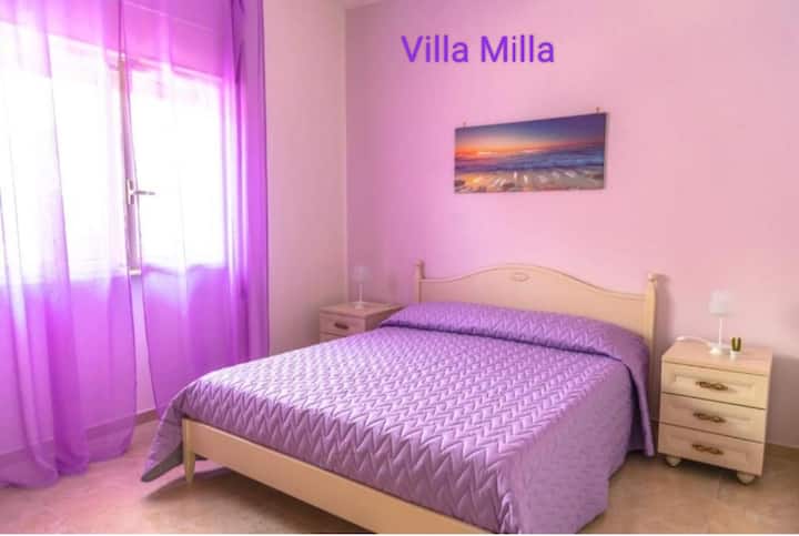 Villa Milla Camera Girasole Tripla - Lizzano