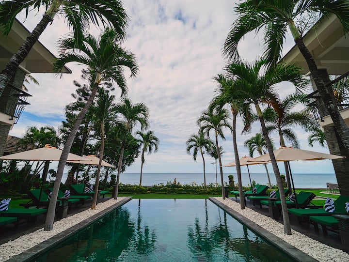 Private 7br Beachfront Villa With Pool & Staff - Bali